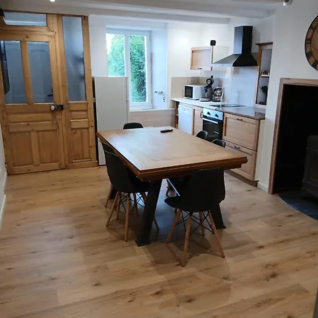 Maison De Village Apartman *