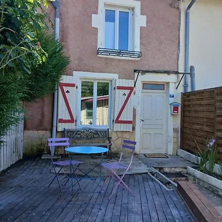 Maison De Village
